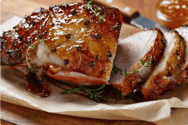 Свинина з часником, запечена у фользі: це дуже просто та смачно