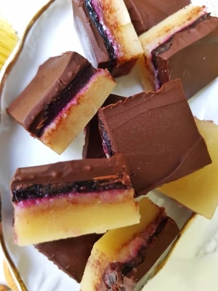 Марципан – рецепт домашніх цукерок з мармеладом і шоколадом