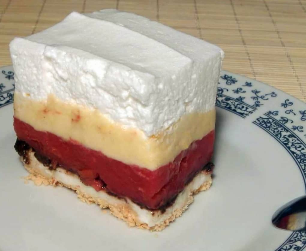 Торт "Капрі" - дуже смачний та ніжний десерт, Ви просто закохаєтесь в нього