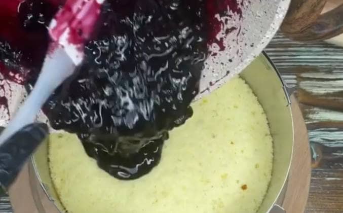 Торт із смородиною - рецепт з покроковим фото