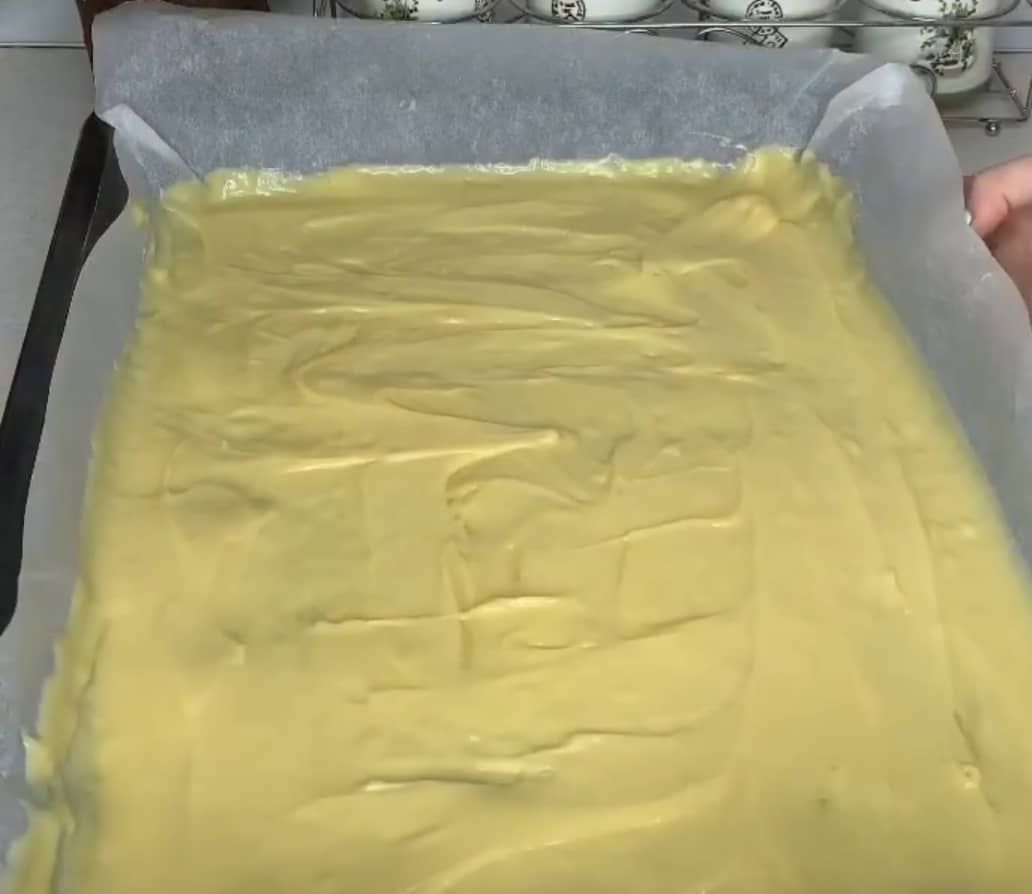 Торт "Лінивий медовик" - найсмачніший, і швидкий рецепт приготування з фото